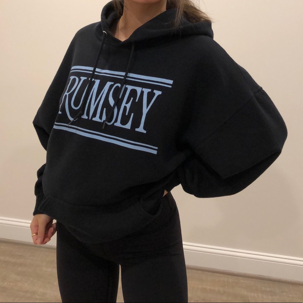 BLACK GRAPHIC HOODIE